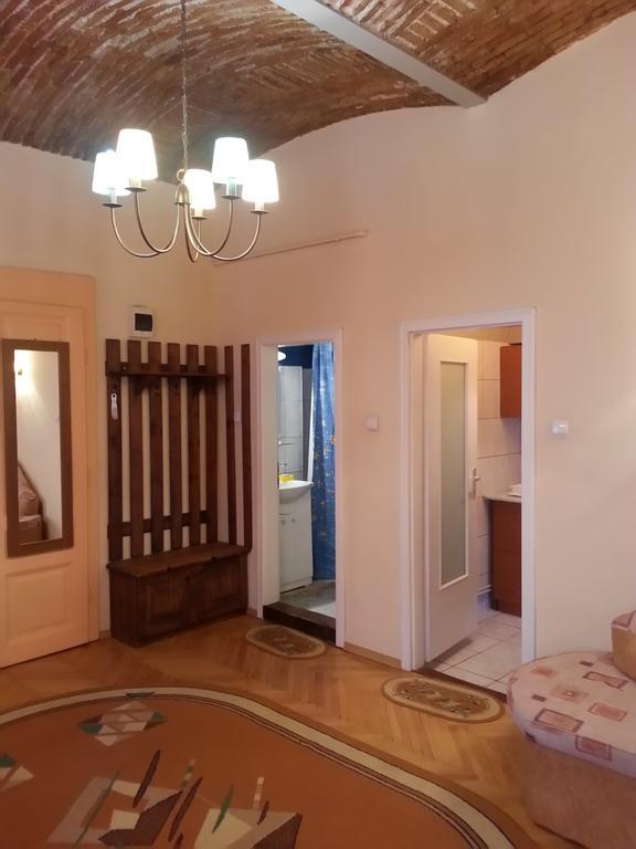 Brasov Apartment In Historic Center ห้อง รูปภาพ