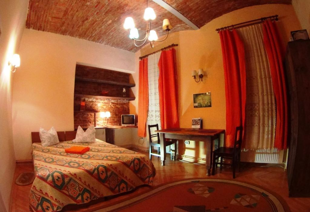 Brasov Apartment In Historic Center ห้อง รูปภาพ