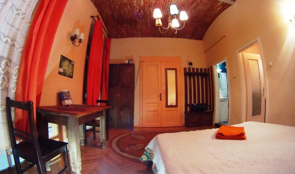 Brasov Apartment In Historic Center ห้อง รูปภาพ